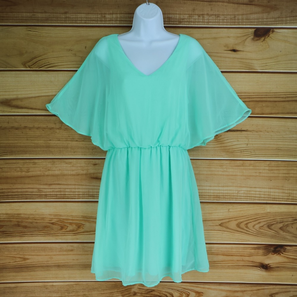 Charming Charlie Fit & Flare Dress Womens Size M Green Lined V-Neck Lightweight